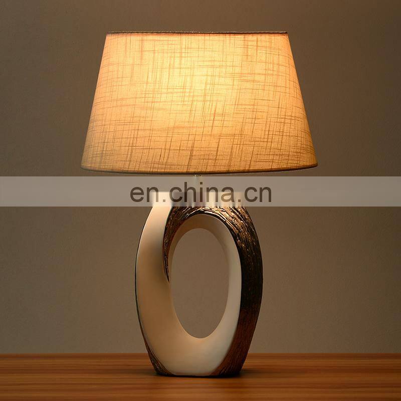 Luxury beautiful modern style home decoration table lamp made in China