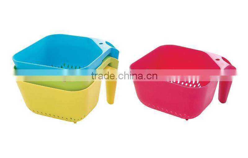 2015 new product customized LOGO plastic mini quadrate colander with handle