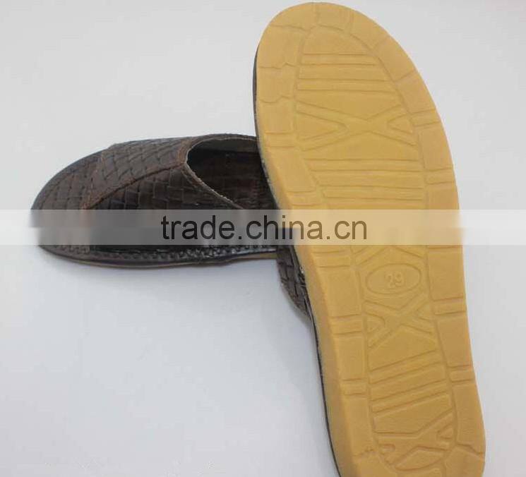 2014 New Design Cheap Wholesale Men Leather Sandals And Slippers