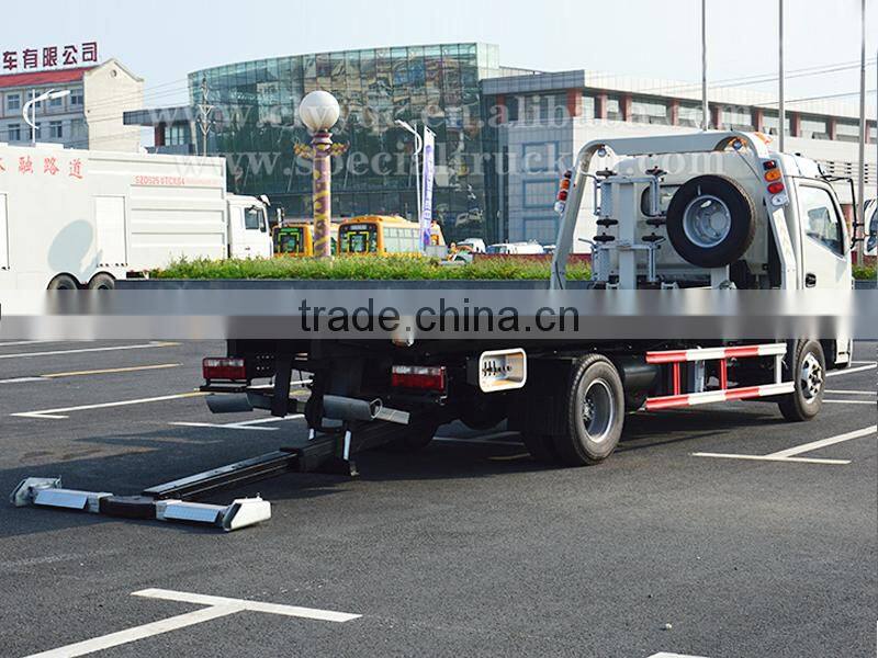 Dongfeng 4ton right hand drive wrecker tow trucks for sale