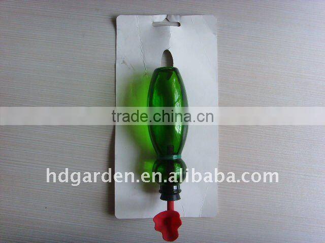 Garden plastic bird water feeder