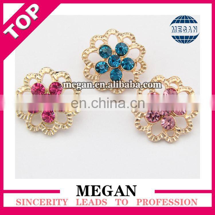 2016 wholesale handmade metal bouquet shape colorful rhinestone button for clothing