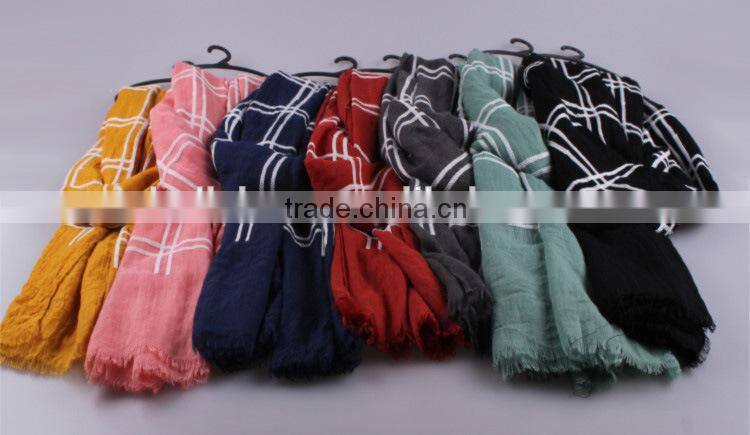 Wholesale Korean Fashion Woman Checked Plaid Embroidery Design Tassel Wide Voile Cotton Scarf