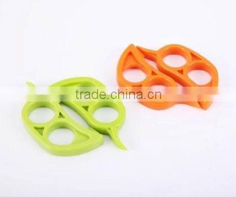 ABS 7.8*3.6*0.8 FRUIT TOOLS ORANGE PEELER