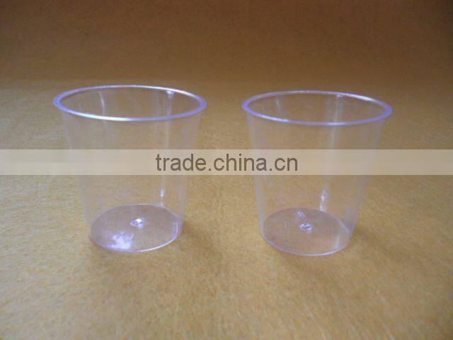 Clear plastic disposable beverage cups