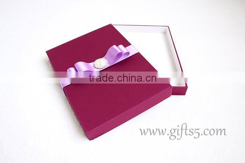 Handmade wedding invitation box