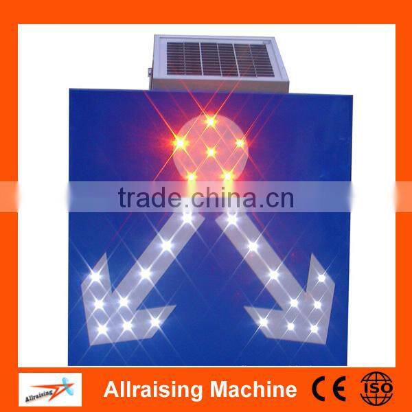 Aluminum Solar Powered Two-Way Arrow LED Road Sign
