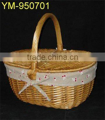 oval wicker picnic basket with lid and handle,home decoration