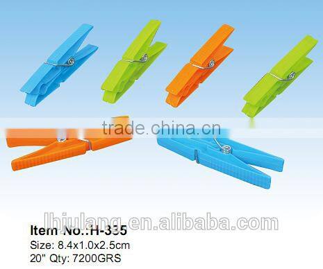 Plastic clothes Pegs