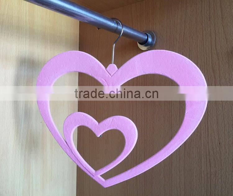 flip-flop round heart short hangers