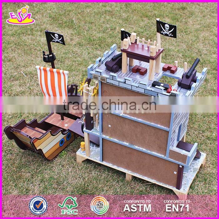 2017 new design boys pretend play wooden pirate doll house with pirate boat W06A162