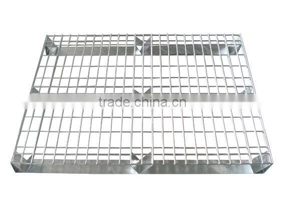 Industrial warehouse storage stable forklift pallet for racking