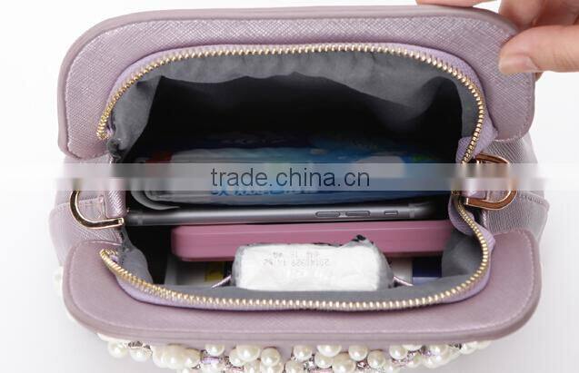 china wholesale latest fashion design decorated with pearl ladies clutch bag