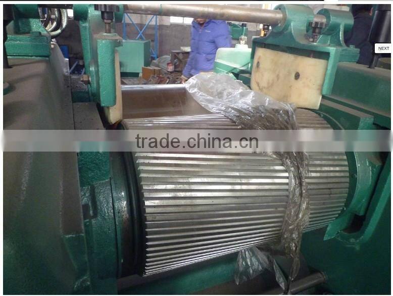 Rubber two rollers crusher for rubber powder making line / car tyre recycling plant