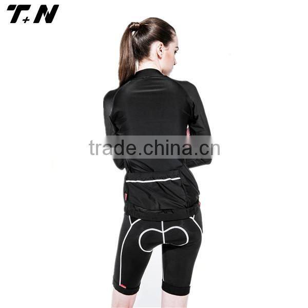 China specialized black women winter jackets for cycling