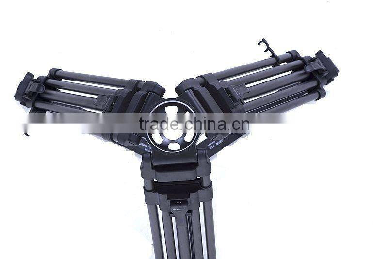 Professional video camera tripod Secced Reach Plus 5 tripod with pan bar and ground spreader loading 44kg