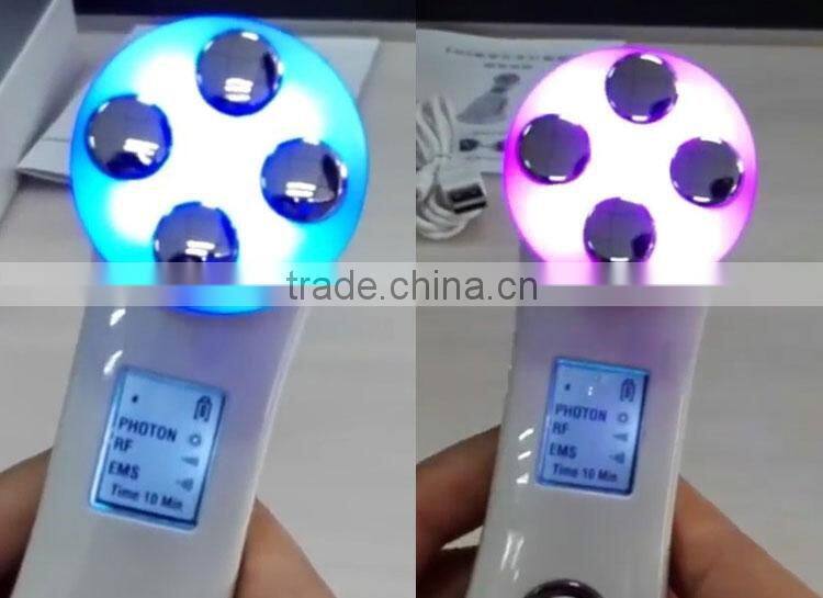 Girl use Dilute the spot best home rf skin tightening face lifting machine laser face lift machine