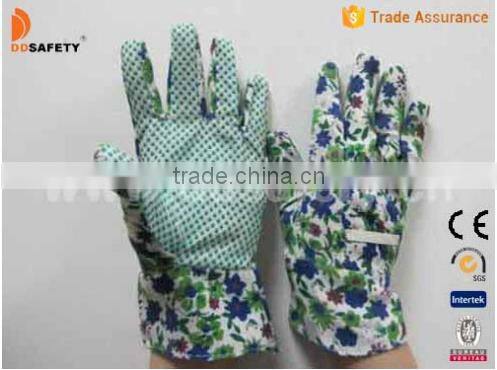 DDSAFETY Green Dots On Palm Flower Design Back Protective Kids Garden Gloves