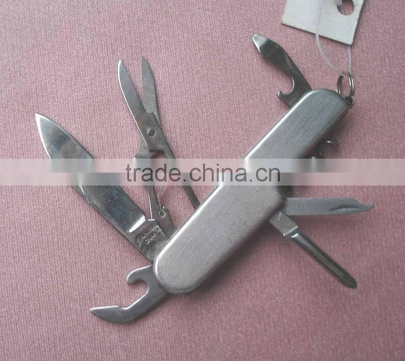 Multifunctional camping knife / pocket knife