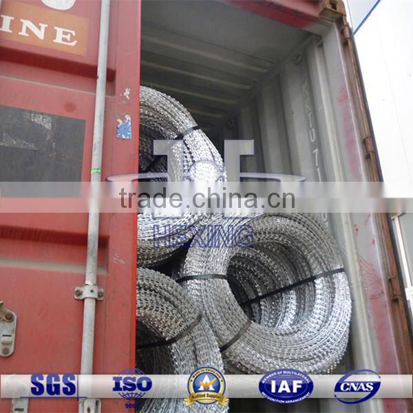 BTO-22 Galvanized Concertina Razor Barbed Wire