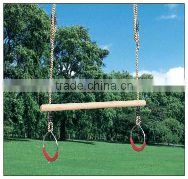 Trapeze Bar with Metal Rings