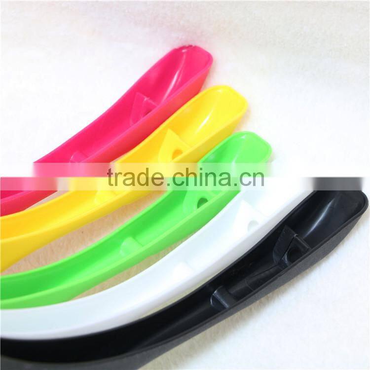 Colorful plastic baby clothes hanger for kids clothes