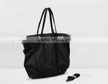 Contracted leisure large capacity travel bag