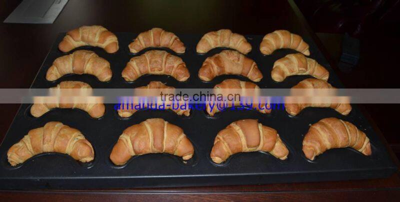 Croissant Production Line/Food Production Line For Croissant