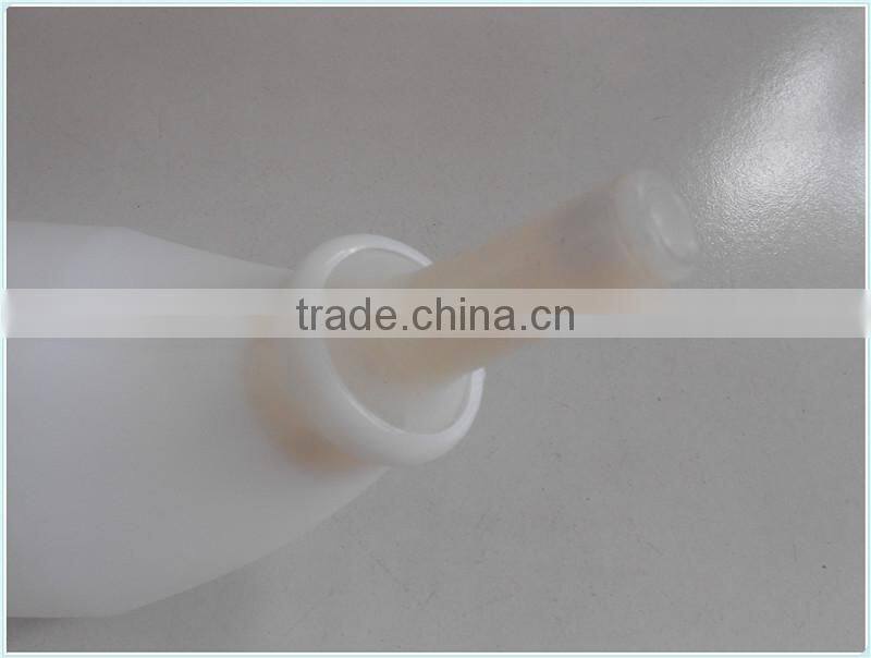 Food Grade Plastic Feeding Bottle for Cow