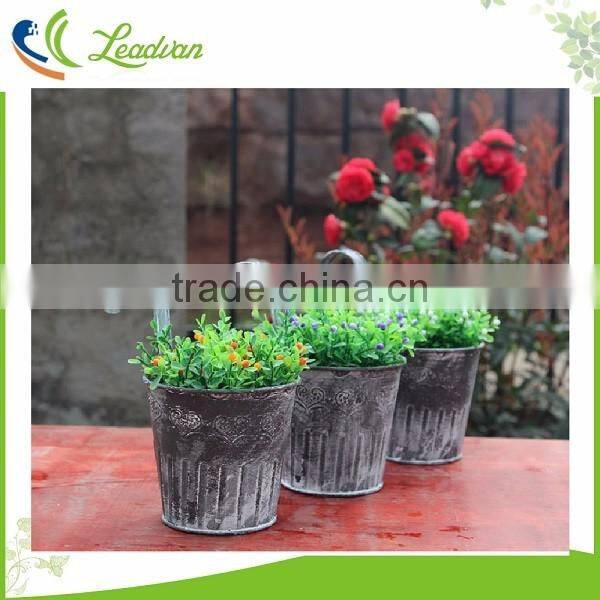 Chinese supplier metal hanging flower pots basket planter
