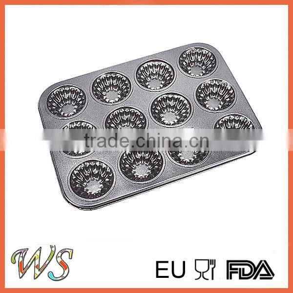 12 Cups Carbon Steel Flower Shape Baking Pan