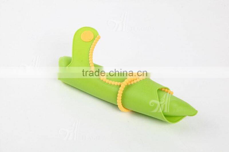 Wholesale Colorful Baby Bib Silicone Baby Bib Customized