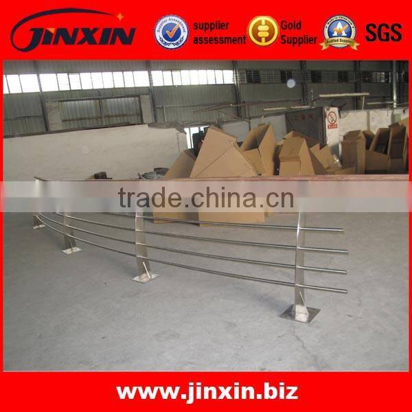 316 Balustrade With Wooden Handrail For Balcony