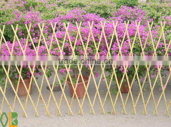 charming and unique garden bamboo fence