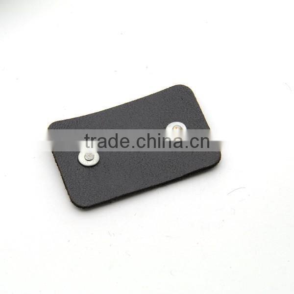 Black PU felt leather sew on patches with gold metal plates fashion clothing label for jeans/jacket PLB-008