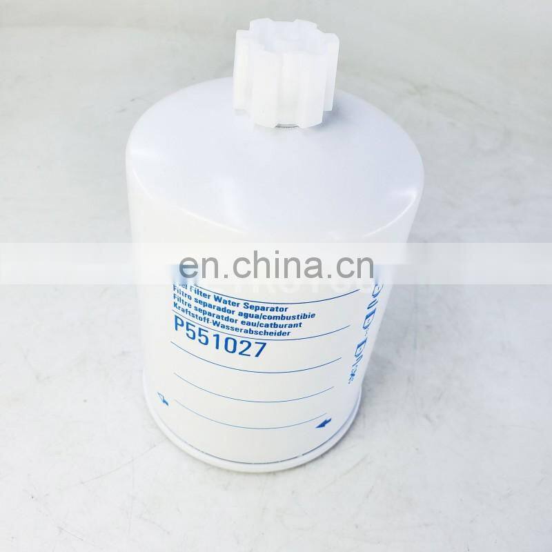 disesl engine parts spin-on Fuel Filter Water Separator filter P551027