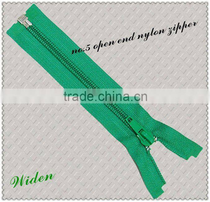 No.5 close end nylon waterproof zipper