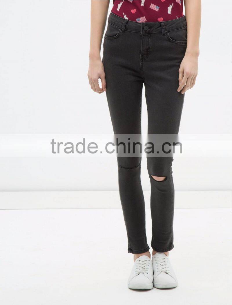 Beautiful Skinny and Ripped Denim Jeans for Ladies - Free Shipping Worldwide