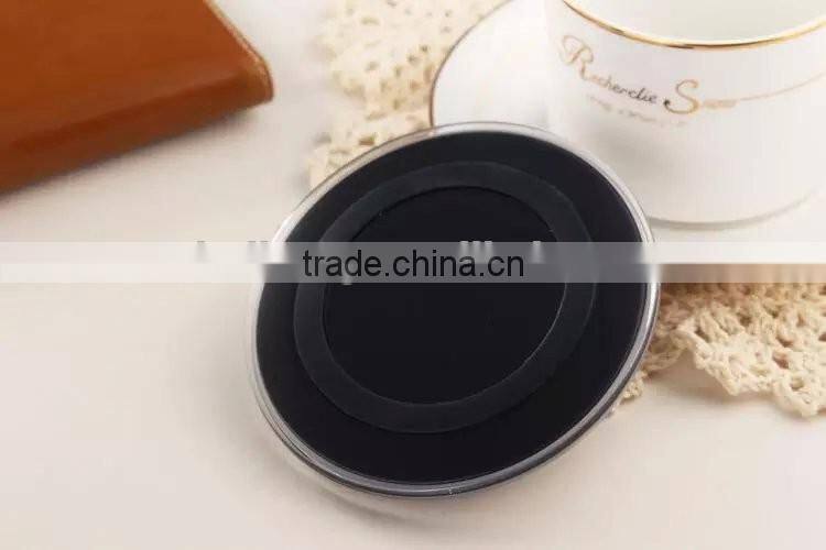 Fast charging 5V 1000MA qi wireless charger phone charger with micro usb port