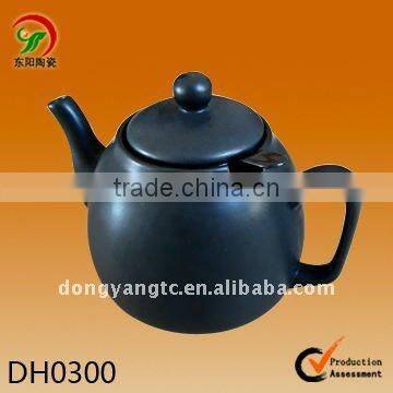 Customized logo glazed ceramic teapot wtih filter