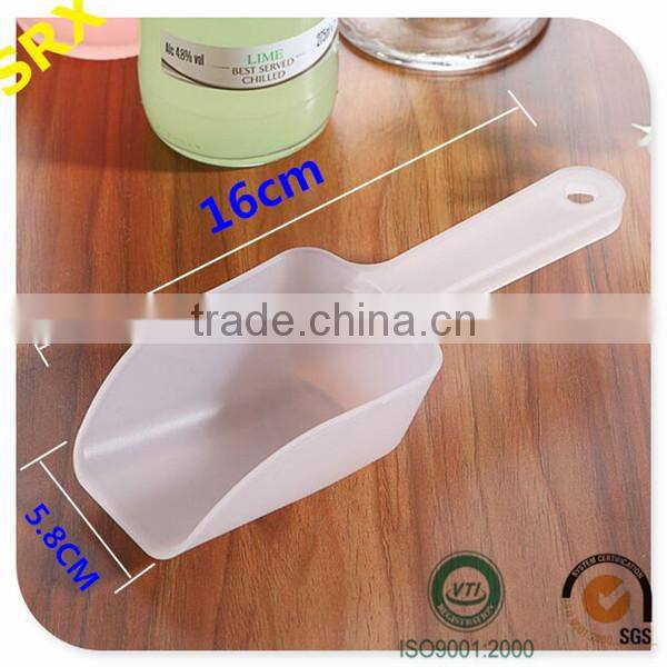 OEM PP FAD material Kitchen utensils ice scoops/Buffet favor plastic ice scoop/make your own ice scoops