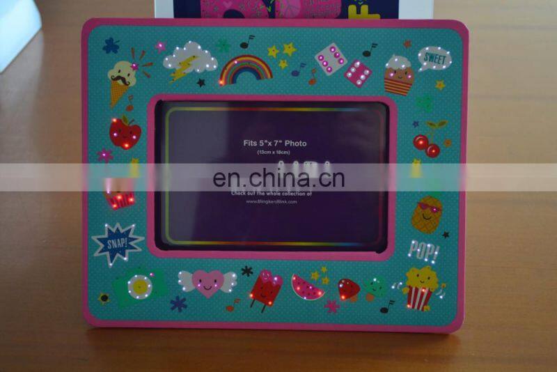 Lighting up photo frame with your best memory