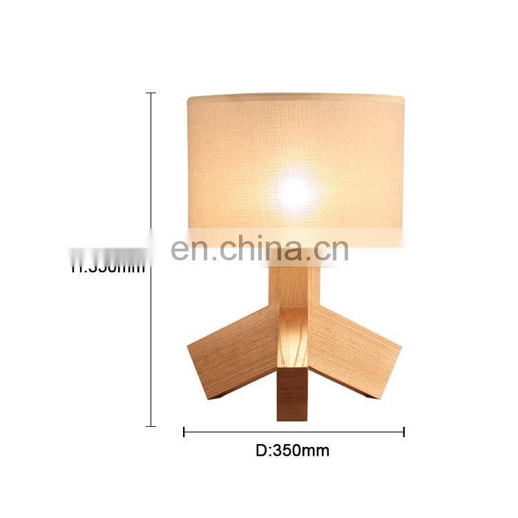 Zhongshan Wholesale supplier Wooden Table Lamp Fabric Lamp Shade with E27 buld design light