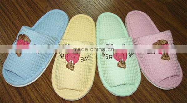 2013 fashion 100% cotton printed warm new design footwear