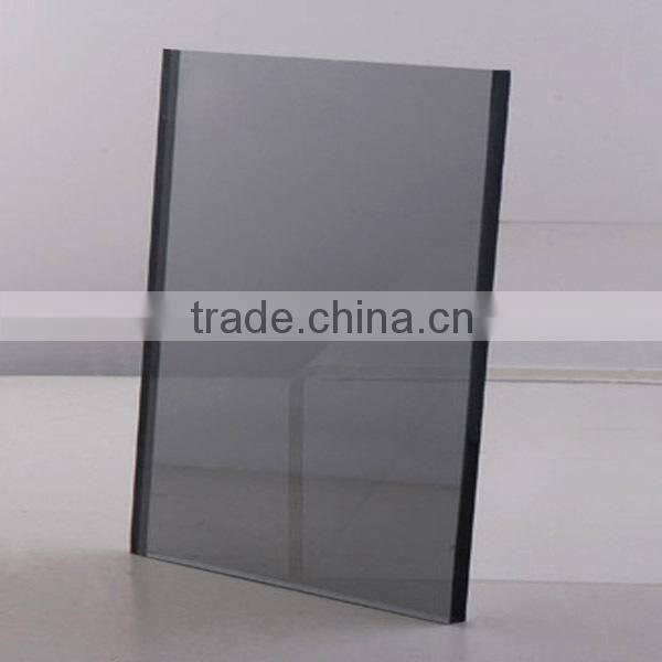 Light blue reflective glass for building