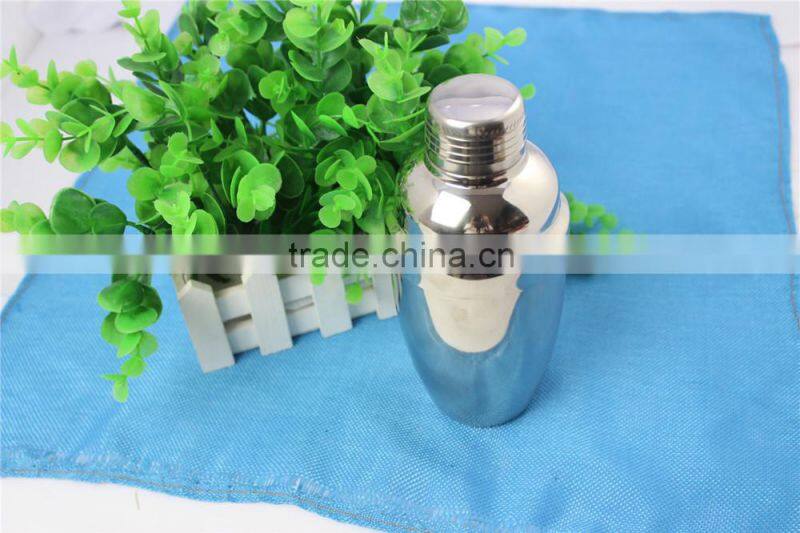 Stainless steel cocktail shaker