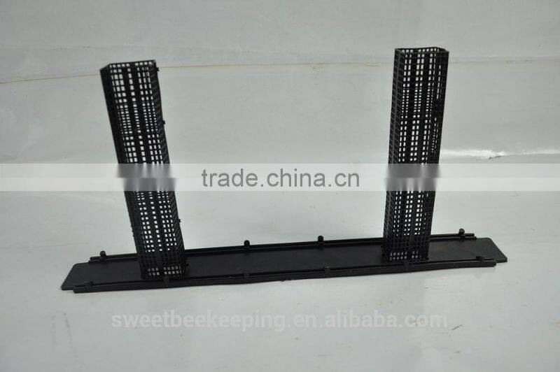 Beekeeping tools American style 4kg bee feeder with cap and ladder