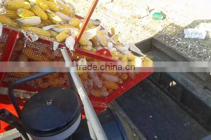 corn harvester/small harvesting machine