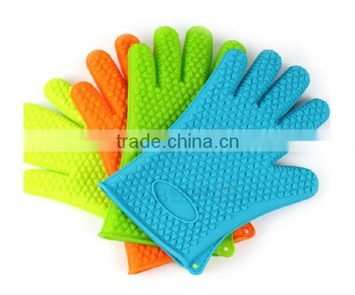 2017 hot selling silicone gloves with fingers