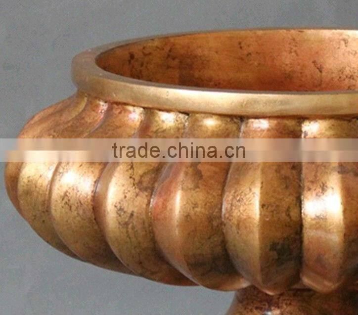 Made in China polyresin antique gold fruit bowl,home decoration